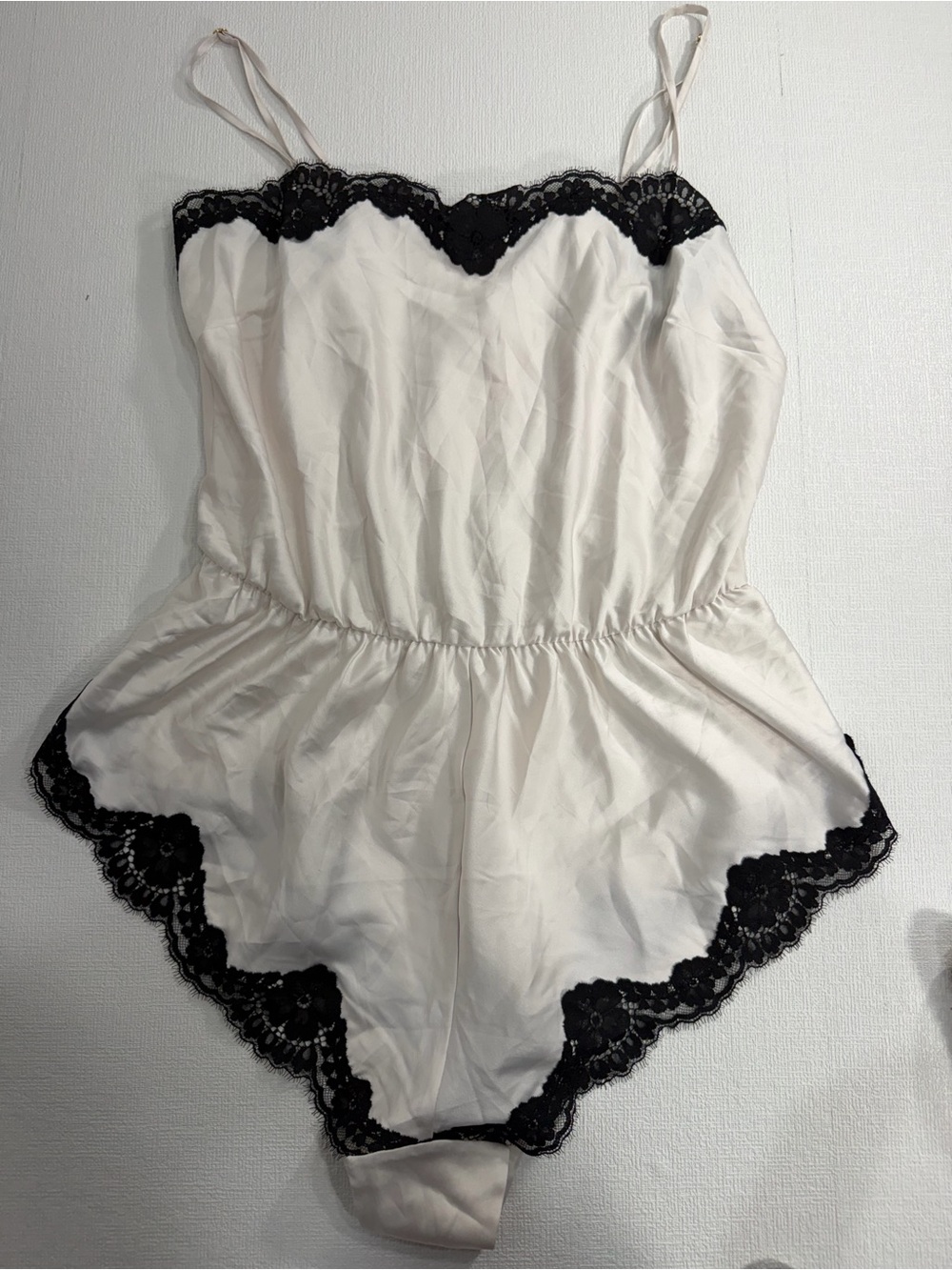 NWT Victoria’s Secret Dream Angels Satin Lace-Trim Romper size M